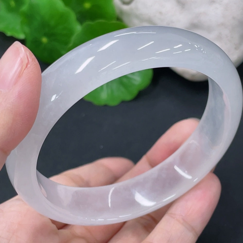 Jadeite Round Bangle