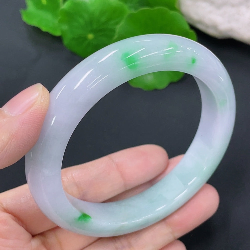 HKHQ jadeite round bracelet, 54.5mm size, crafted from green jade, weighing approximately 55.36g, showcasing smooth, polished stones.