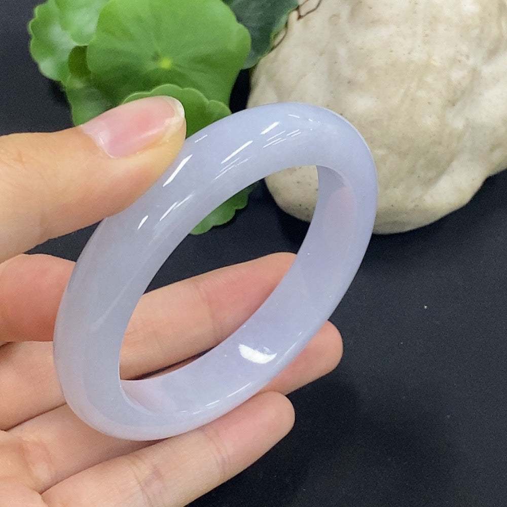 Jadeite round bracelet with size 53.7 and approximately 55.49g weight, featuring smooth polished jade stones, by HKHQ.