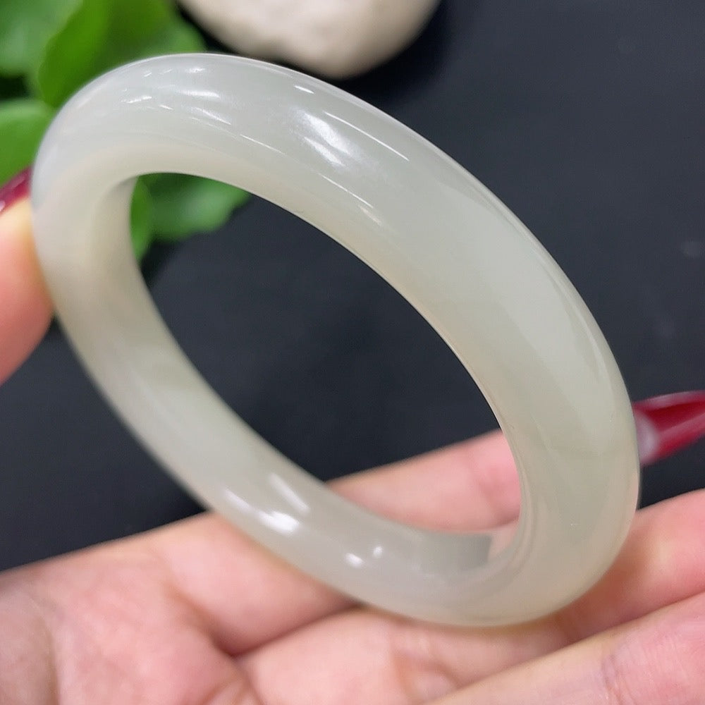 Hetian Jade Round Bracelet Size 55 Total Weight Approx. 52.3g