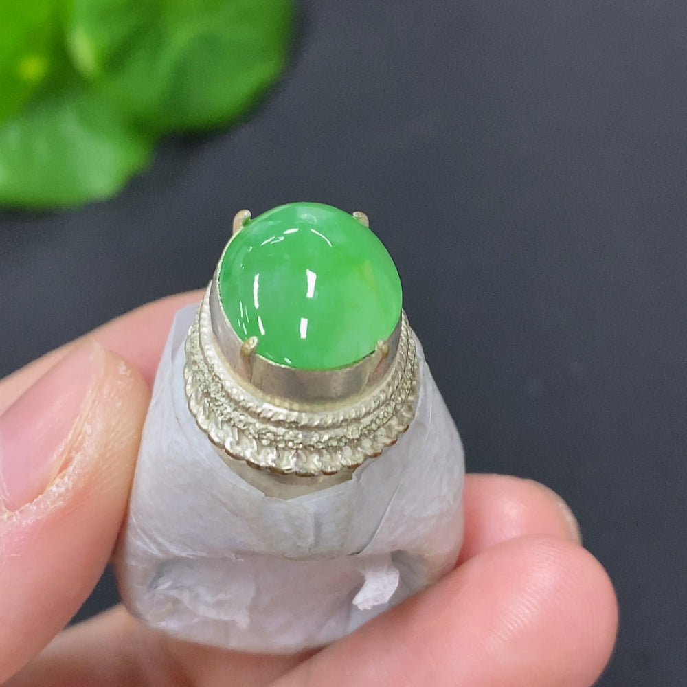 Jadeite cabochon, non-gold inlaid, total weight approx. 25.8g