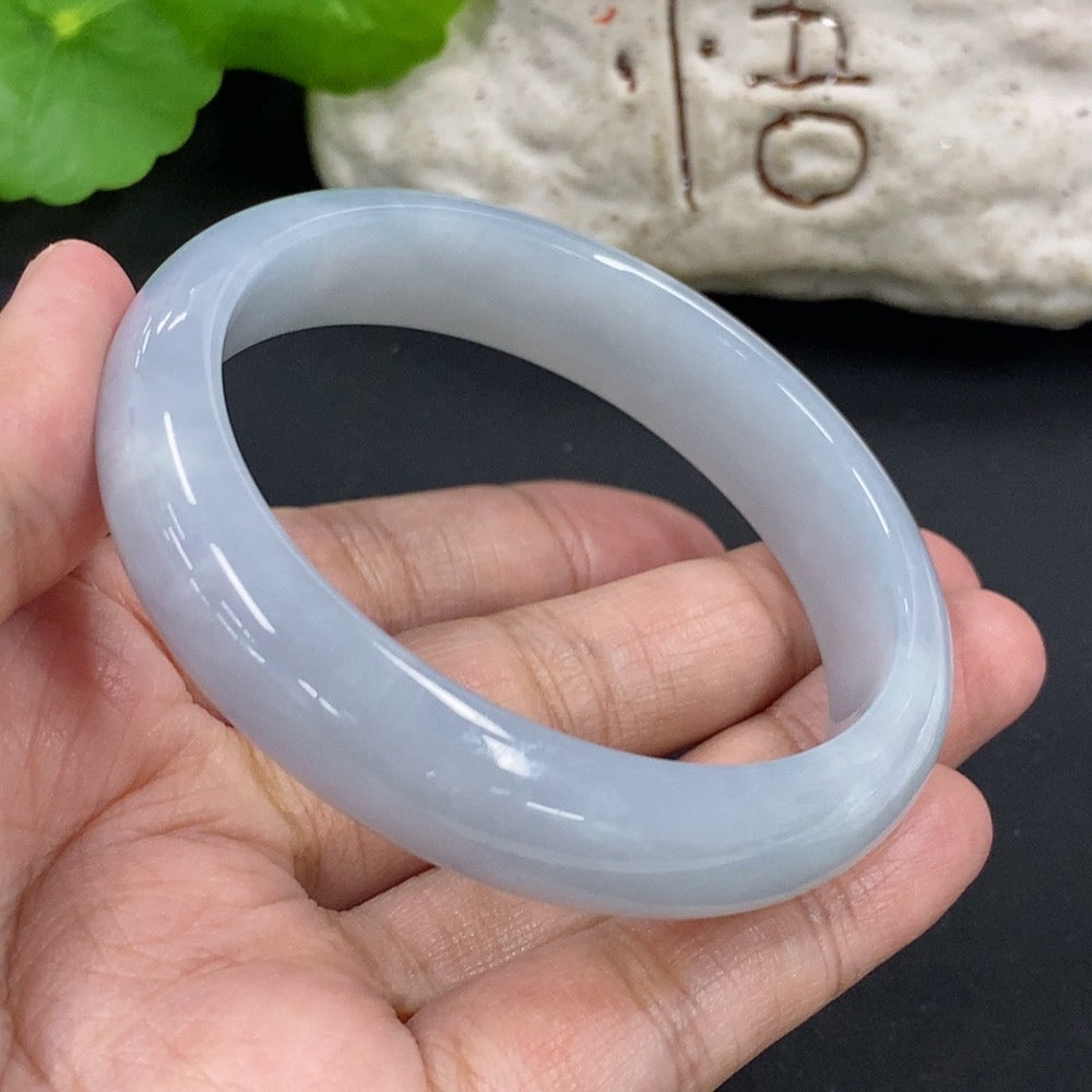 Jadeite Round Bangle