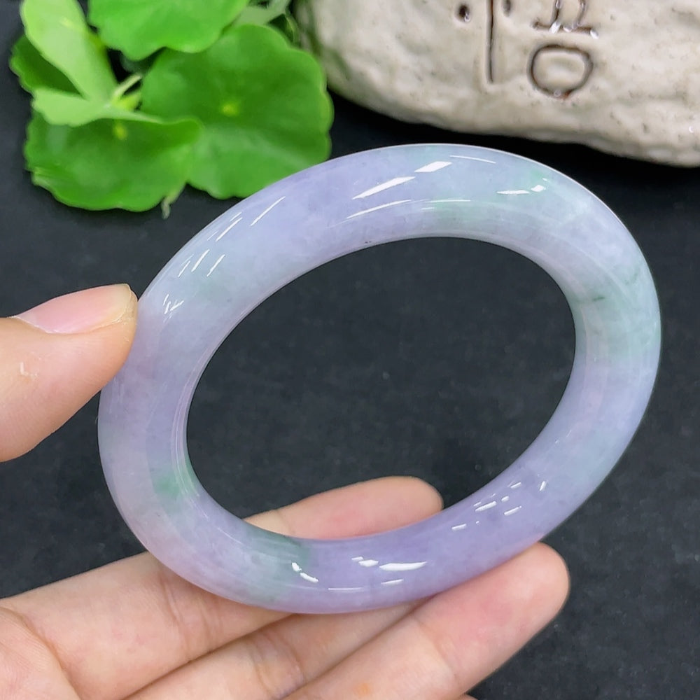 Jadeite Round Bangle with Other Mineral Components