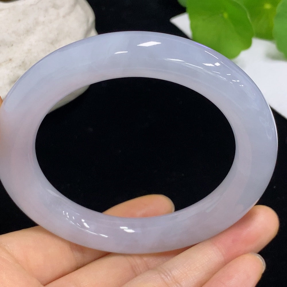 Jadeite Round Bangle