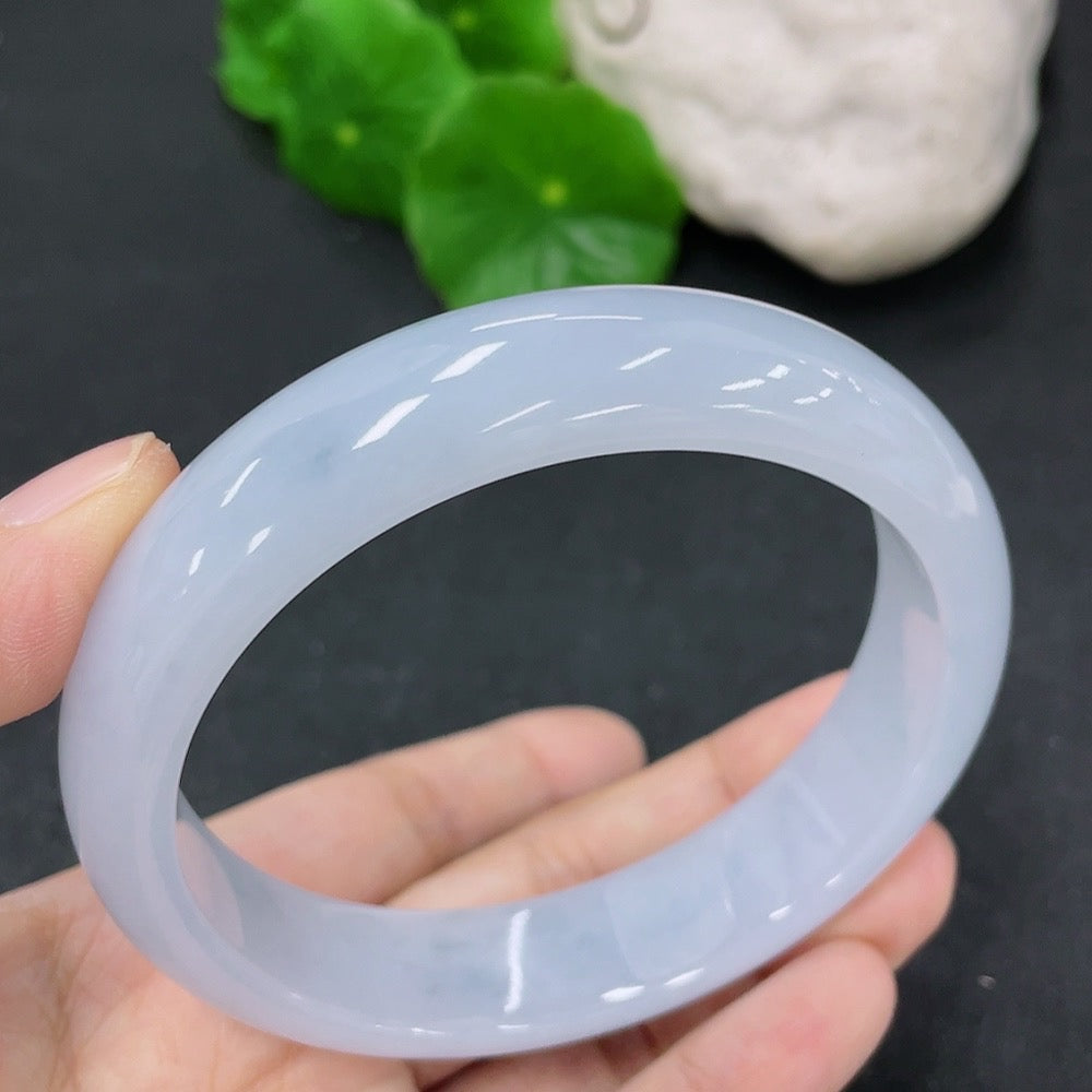 Jadeite Round Bangle
