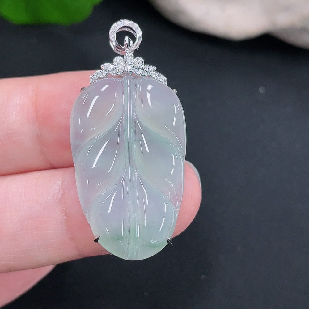 Jadeite Pendant Leaf 18k with Diamond Accents Total Weight Approx. 4.34g