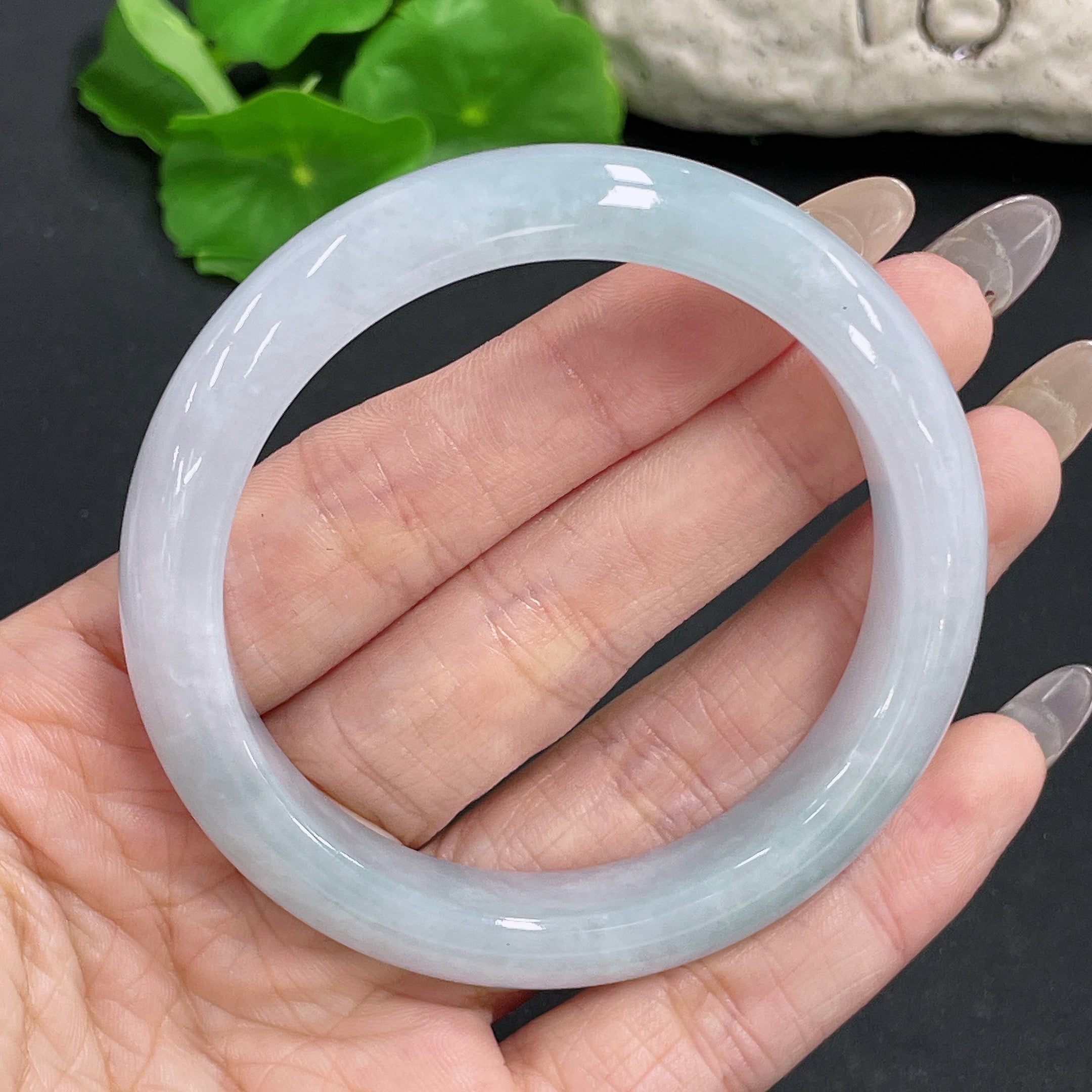 Jadeite round bracelet Size 56.2 Total weight approx. 55.09g