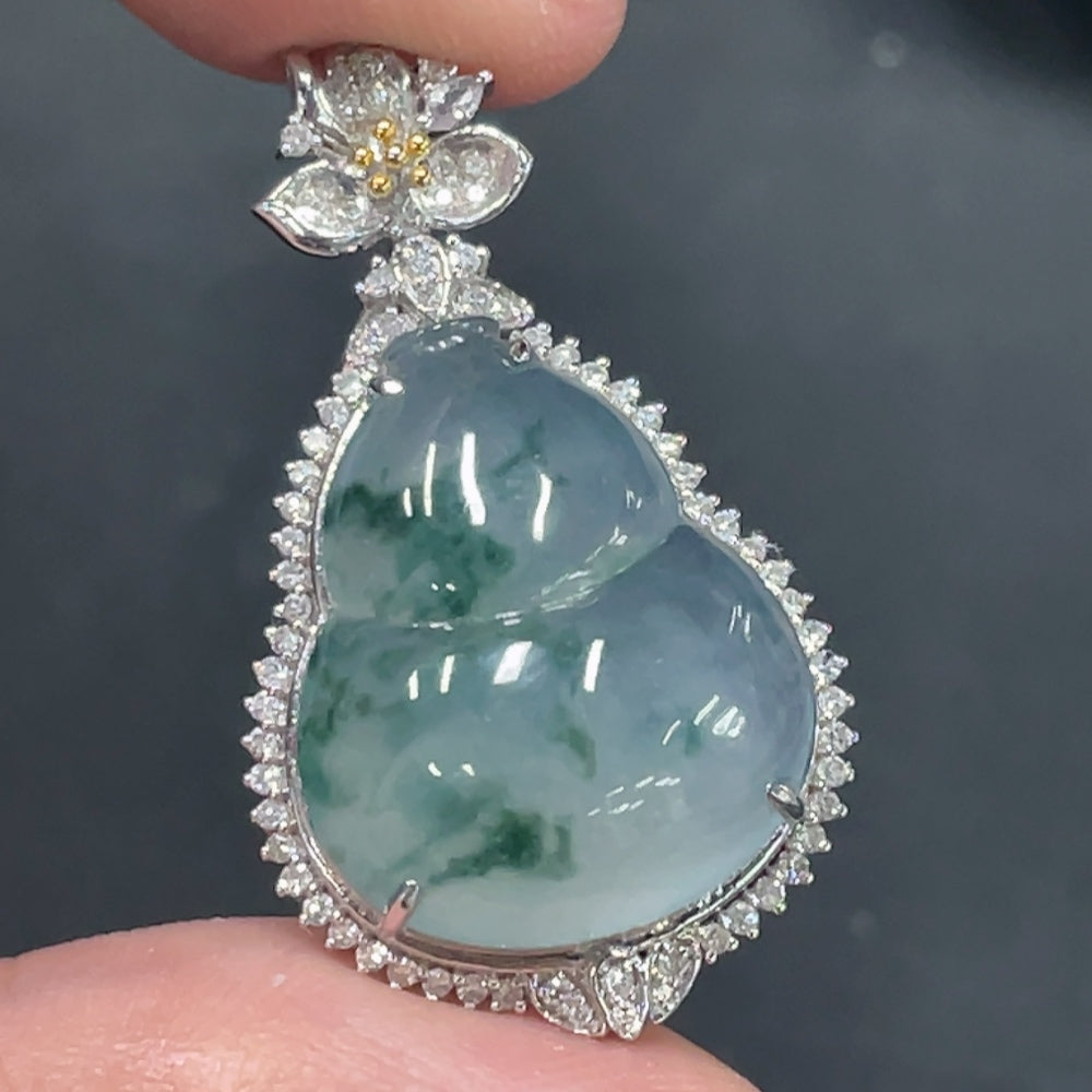 Jadeite gourd inlay piece 18k gold inlaid total weight about 4.95g