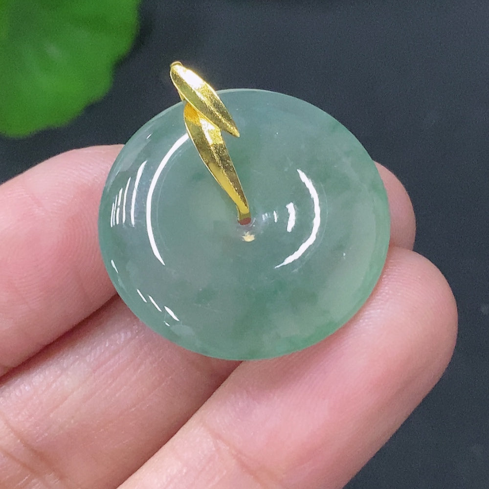 Jadeite Pendant Peace Knot 18k Total Weight Approx. 5.03g