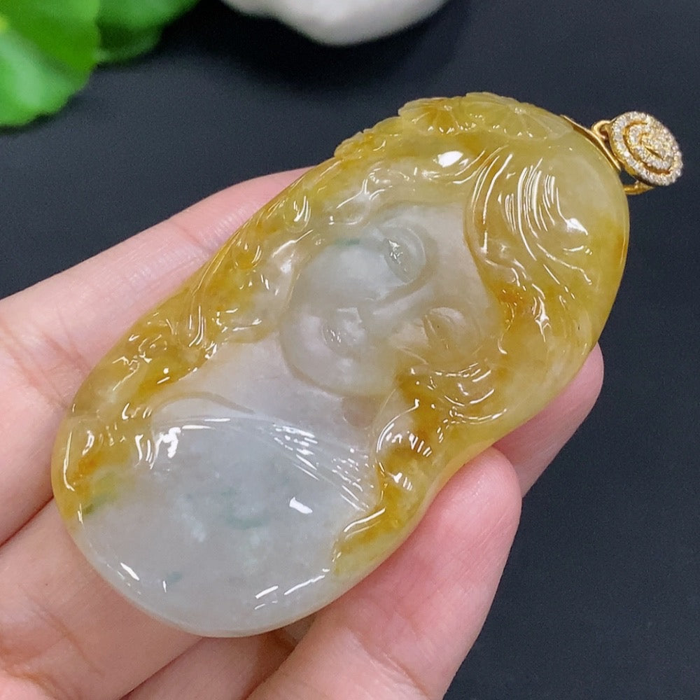 Jadeite Pendant with 18K Gold Clasp, Total Weight Approx. 35.3g