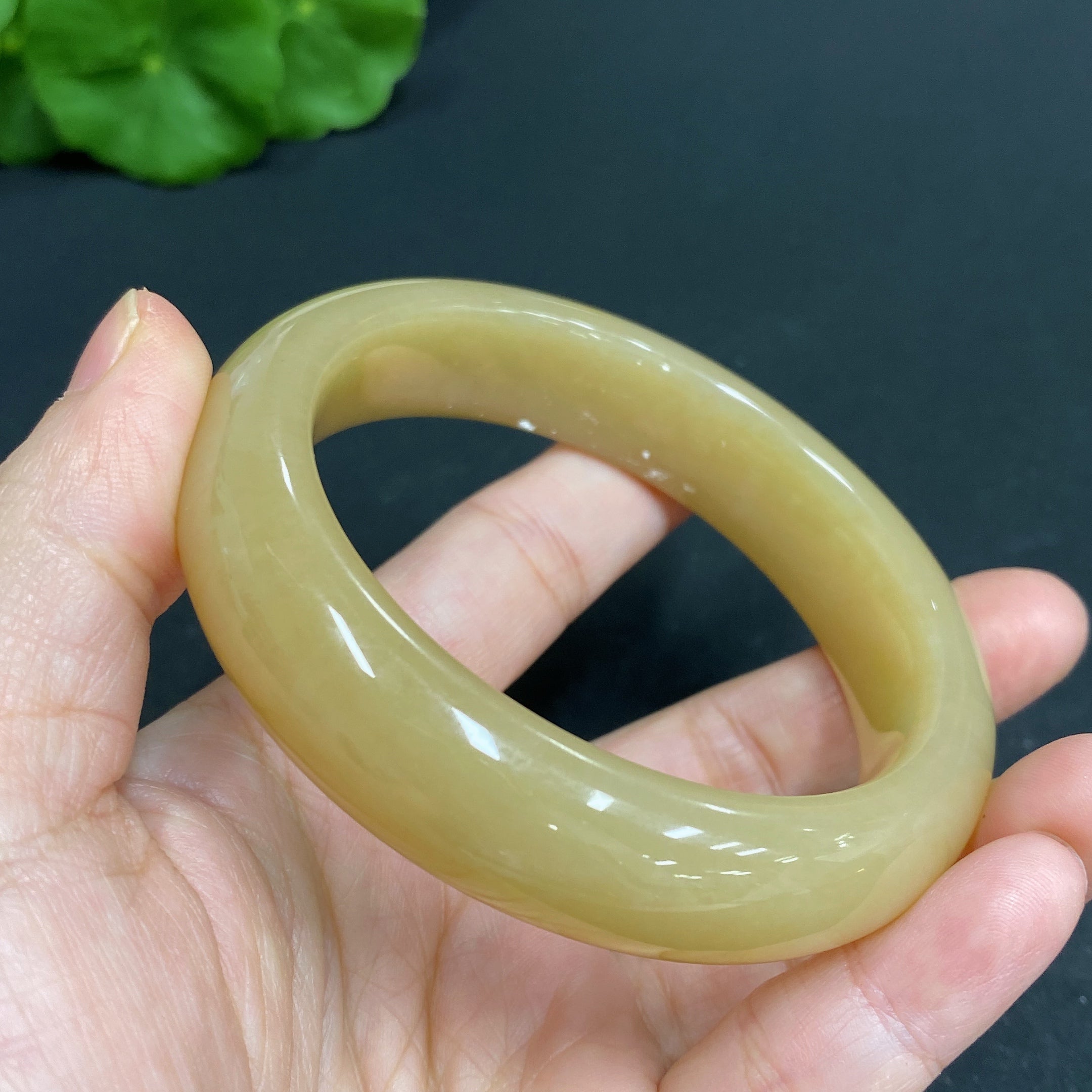 Hetian Jade Round Bracelet, Size 56.8, Total Weight Approx. 68.3g