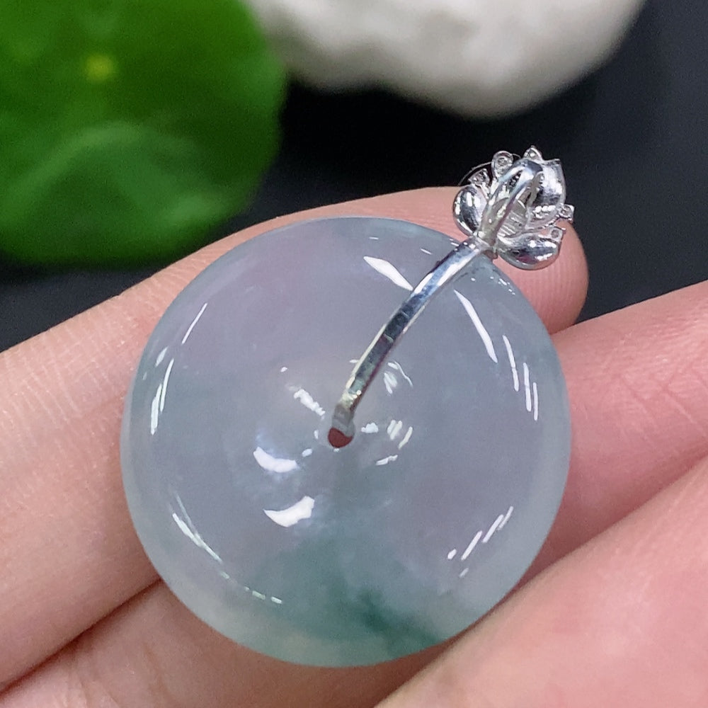 Jadeite Pendant Peace Buckle with 18k Buckle Head, Non-Diamond, Total Weight Approx. 7.16g