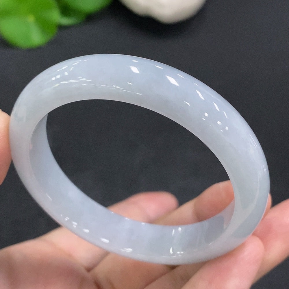 Jadeite Round Bracelet Size 53.2 Total Weight 45.025g