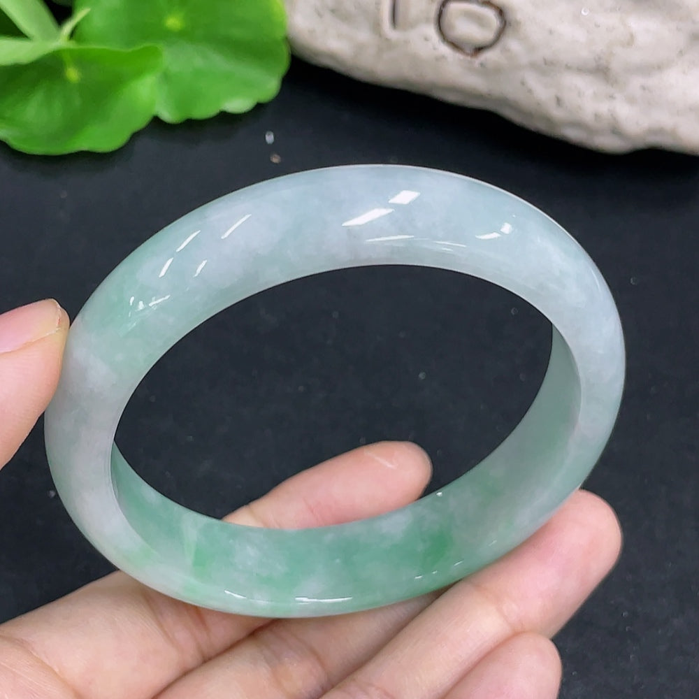 Jadeite Round Bangle