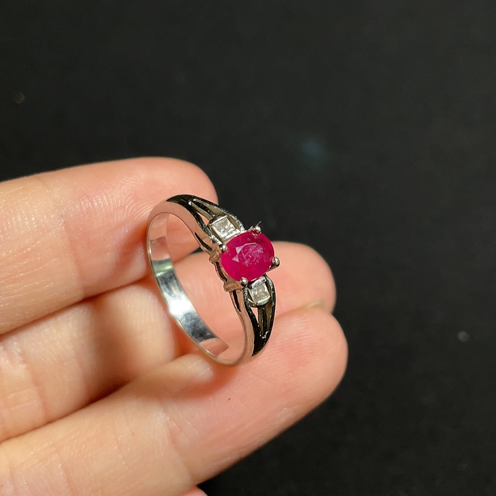 14k gold Ruby ring with a smooth band, size 13, weighing approximately 2.49g, featuring a vibrant ruby gemstone.