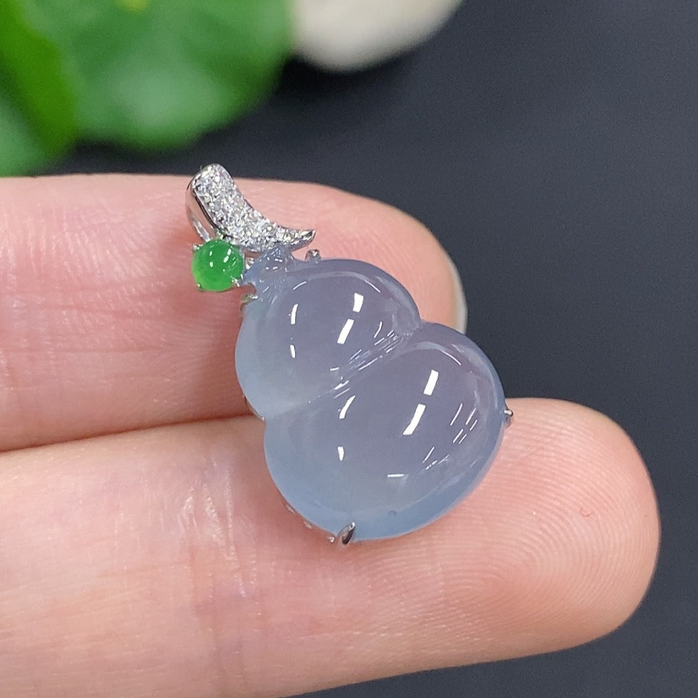 Jadeite Gourd Inlaid Pendant 18k Gold With Diamond Accents