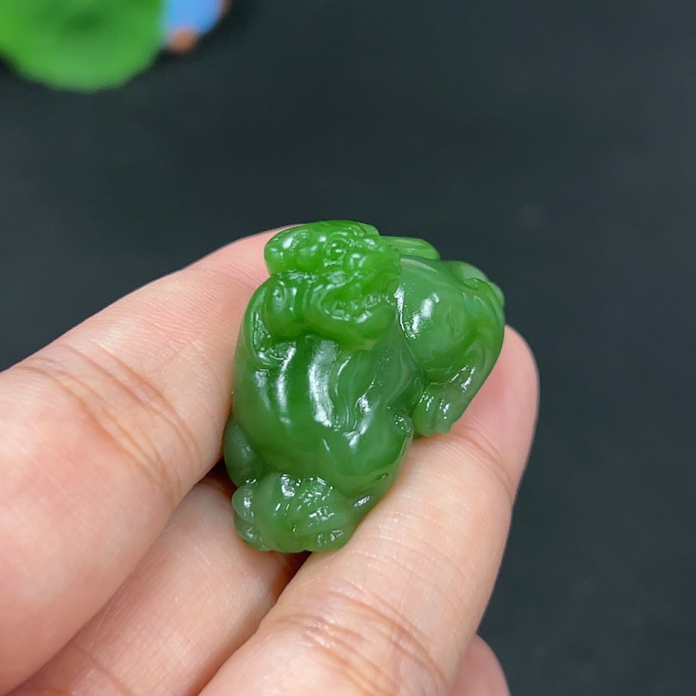 Hetian Jade Jasper Pendant Auspicious Beast Total Weight Approx. 18.9g