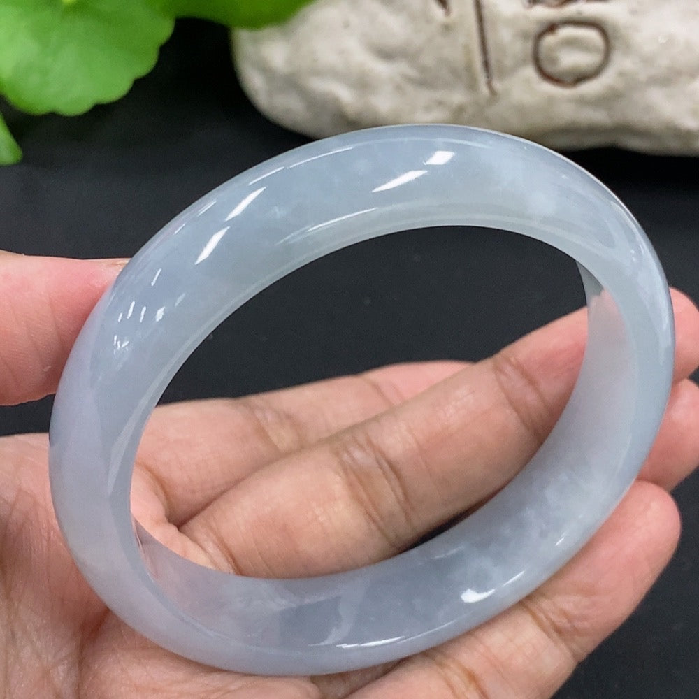 Jadeite Round Bangle
