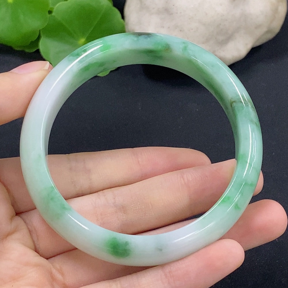 Jadeite Round Bangle
