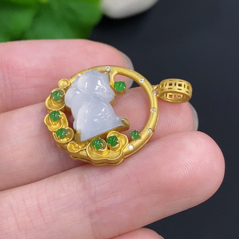 Jadeite Inlaid Pendant with White Back Cover Non-Gold and 18K Gold Rest, Total Weight Approx. 4.1g, Set with Diamonds