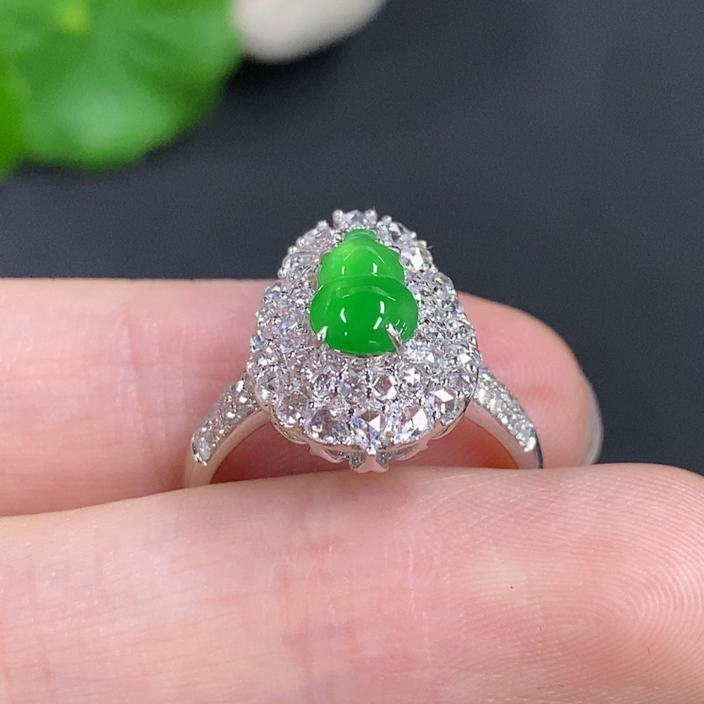 Jadeite Gourd Inlaid Ring 18k GoldWith Diamond Accents