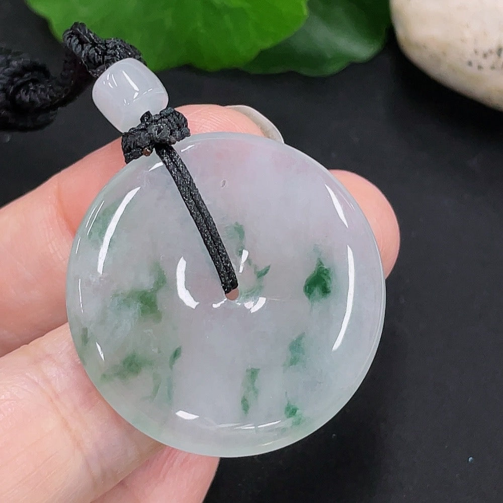 Jadeite Peace Knot Pendant Total Weight Approx. 13.4g (including rope weight)