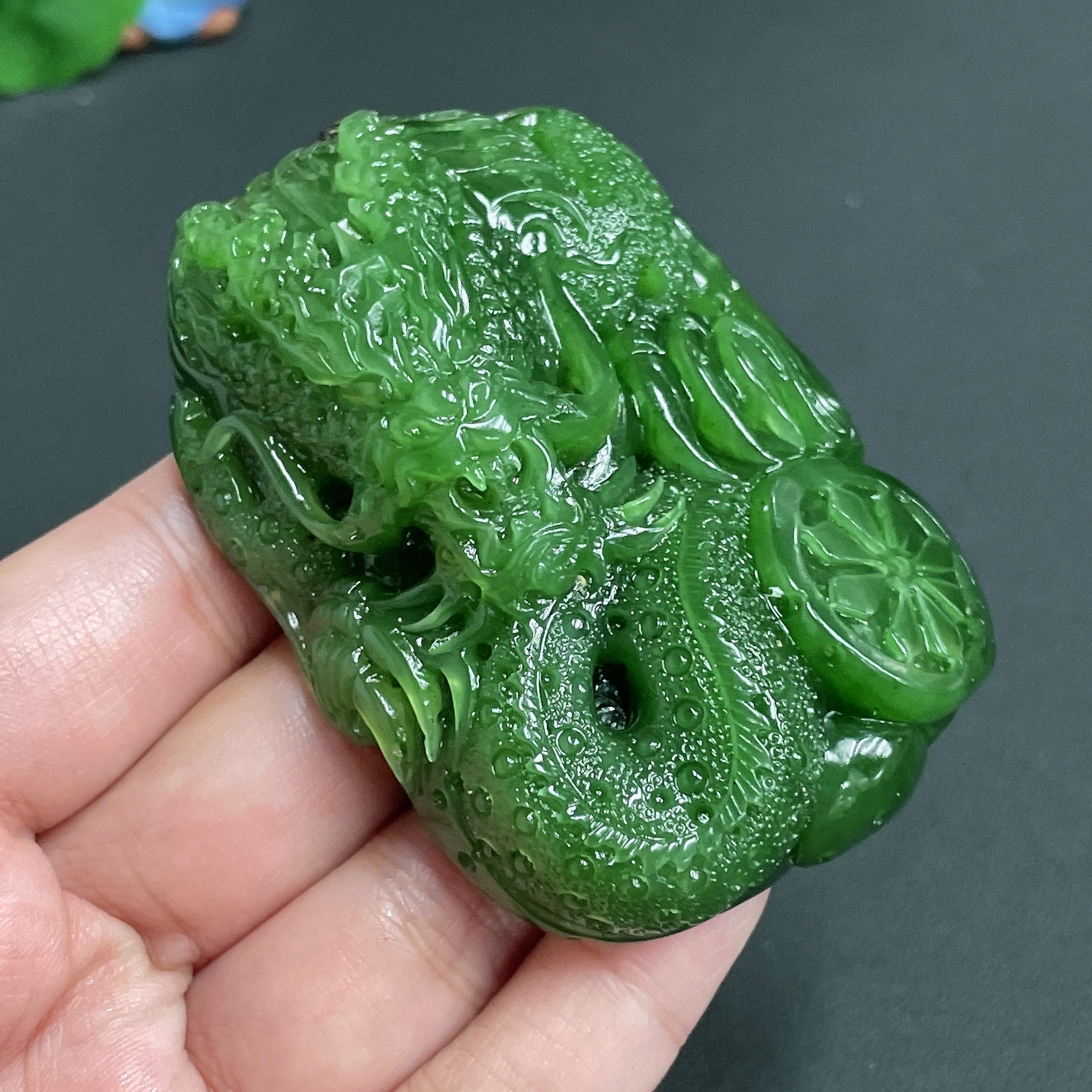 Hetian Jade Handheld Carving 'Dragon Dominates the World' with Cord, Total Weight 150.41g
