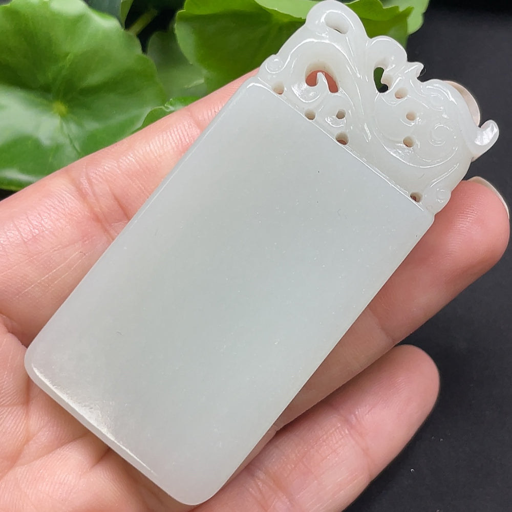 HKHQ Hetian Jade plain pendant necklace featuring a smooth, polished jade piece weighing approximately 62.56g.