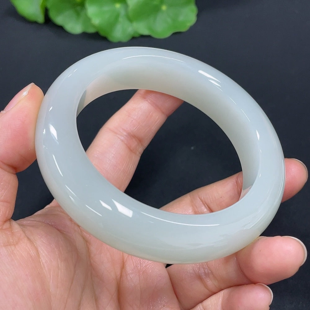 Hetian Jade Round Bracelet Size 56.4 Total Weight Approx. 85.4g