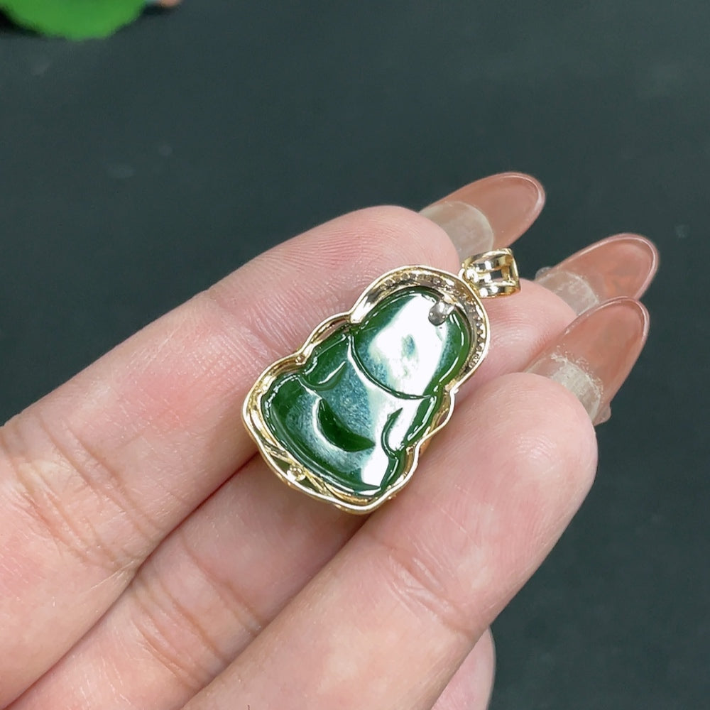 Hetian Jade Jasper Inlaid Pendant Guanyin Total Weight Approx. 2.9g 18k with Diamond Accents