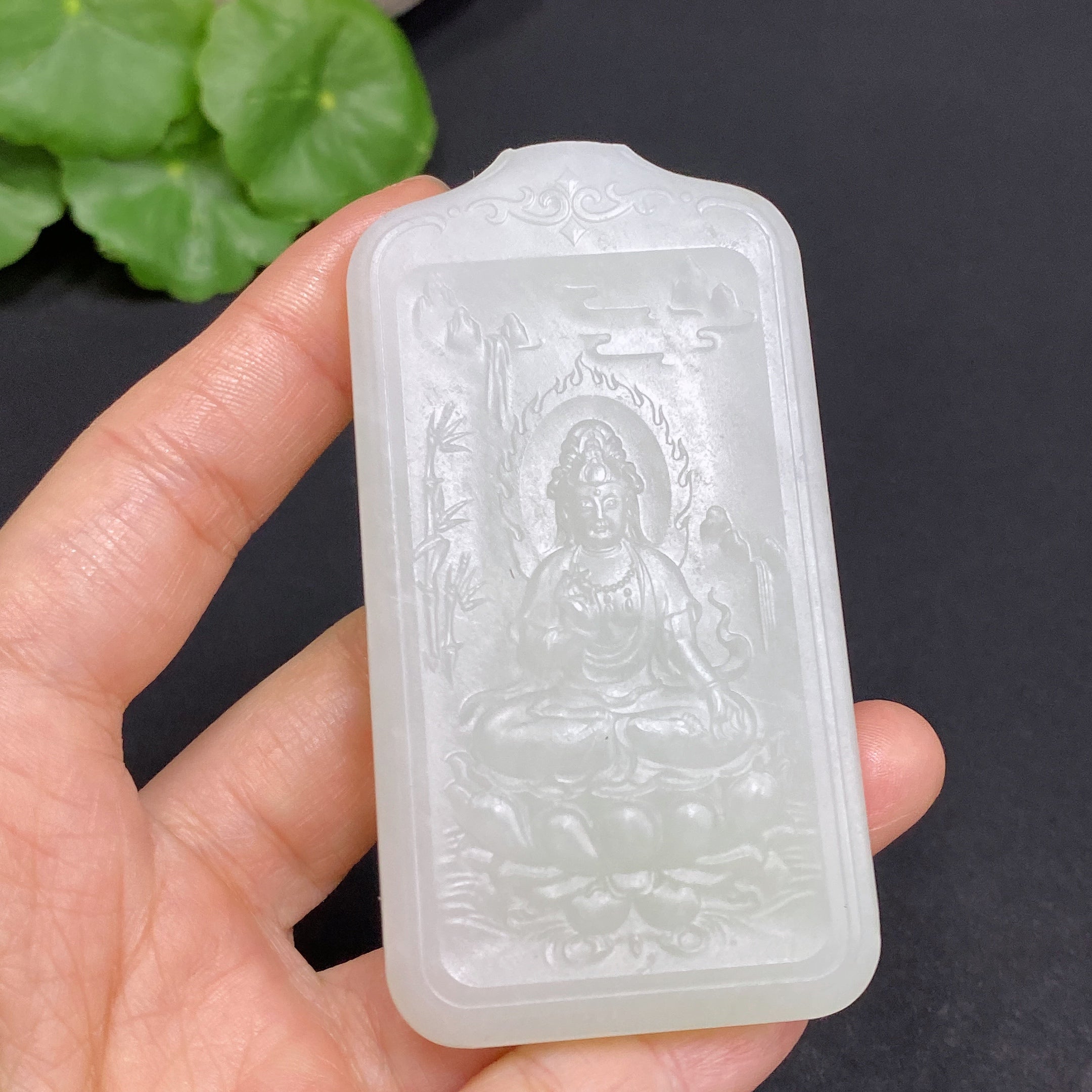 Hetian Jade Pendant Guanyin Total Weight Approx. 66.3g