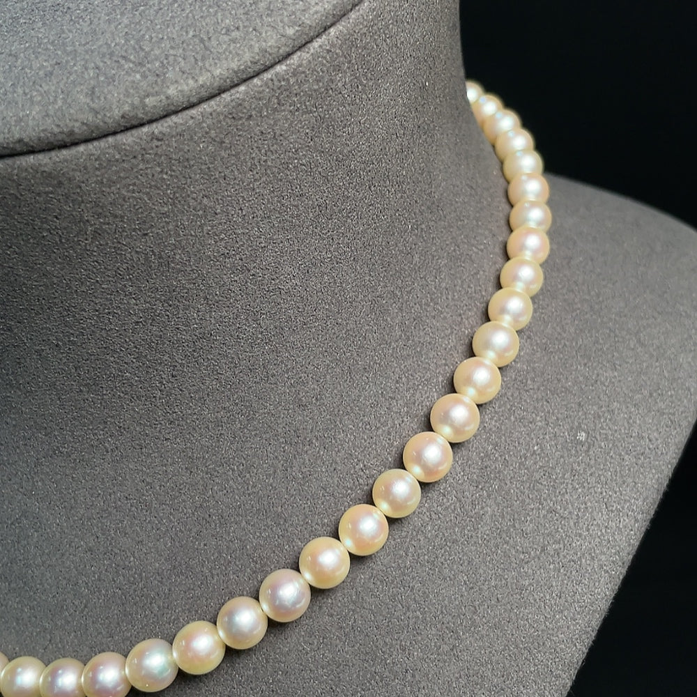 Seawater Pearl Strand Non-Gold Color Origin Undetermined Total Weight Approx. 25.5g Size About 6.7mm