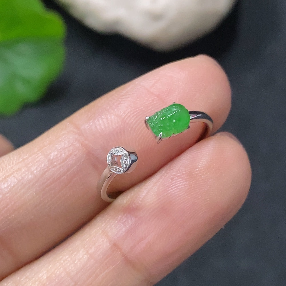 Jadeite Inlaid Ring 18k Gold Set with Diamonds Size 14 Total Weight Approx. 0.86g