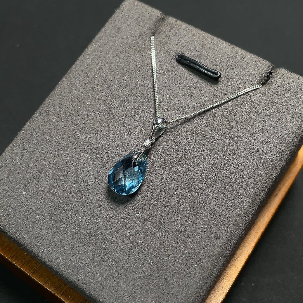 Topaz Pendant with Diamond Accents, 18K Gold, Color Origin Undetermined