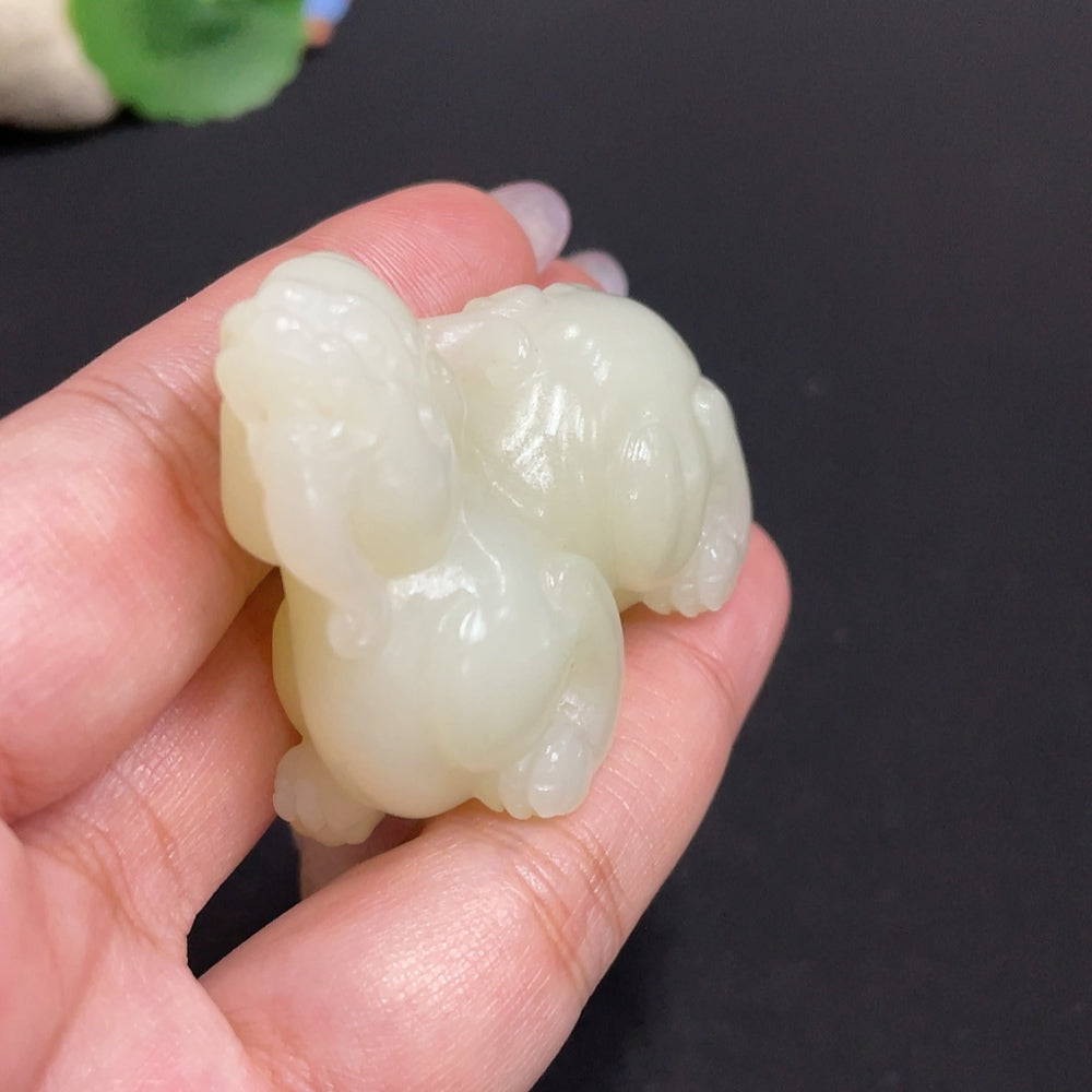 Hetian Jade Pendant, Auspicious Beast, Total Weight Approx. 59.8g