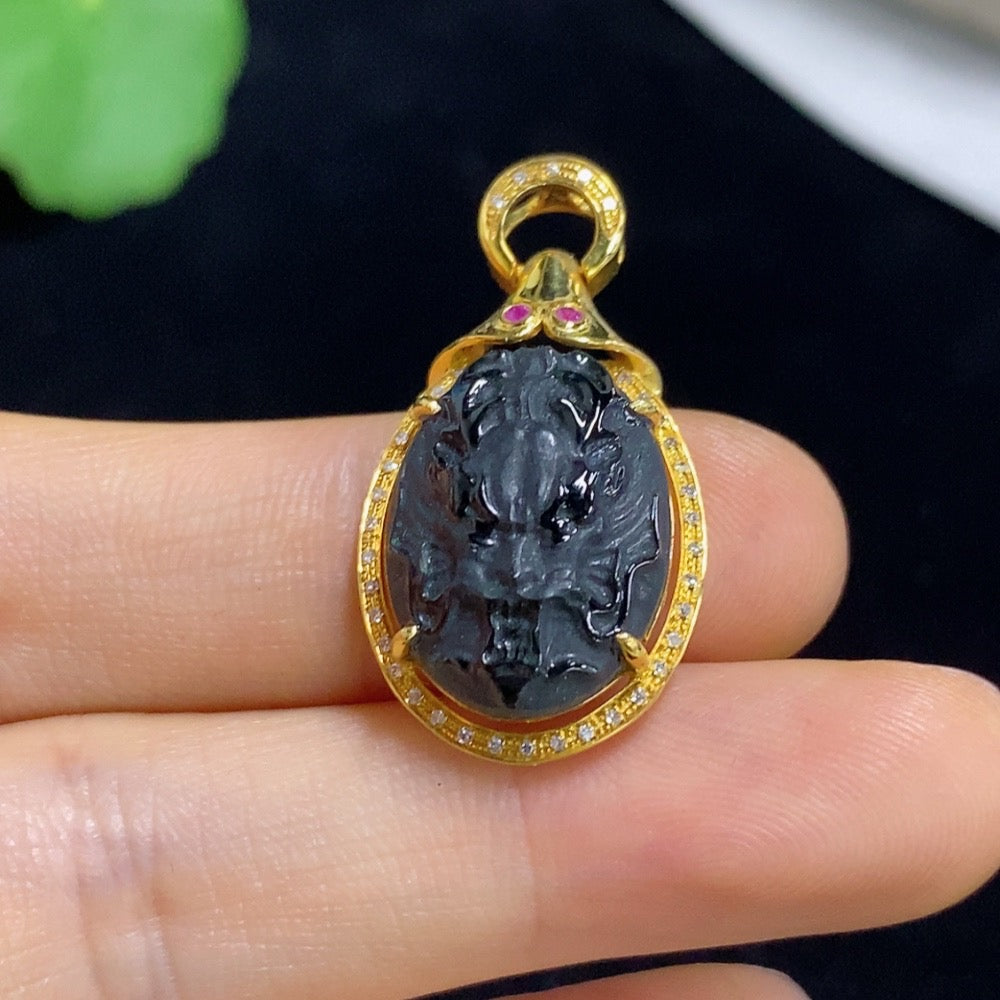 Jadeite Dragon Pendant with 18K Gold and Diamond (Colorless) Accents, Total Weight Approx. 4.06g