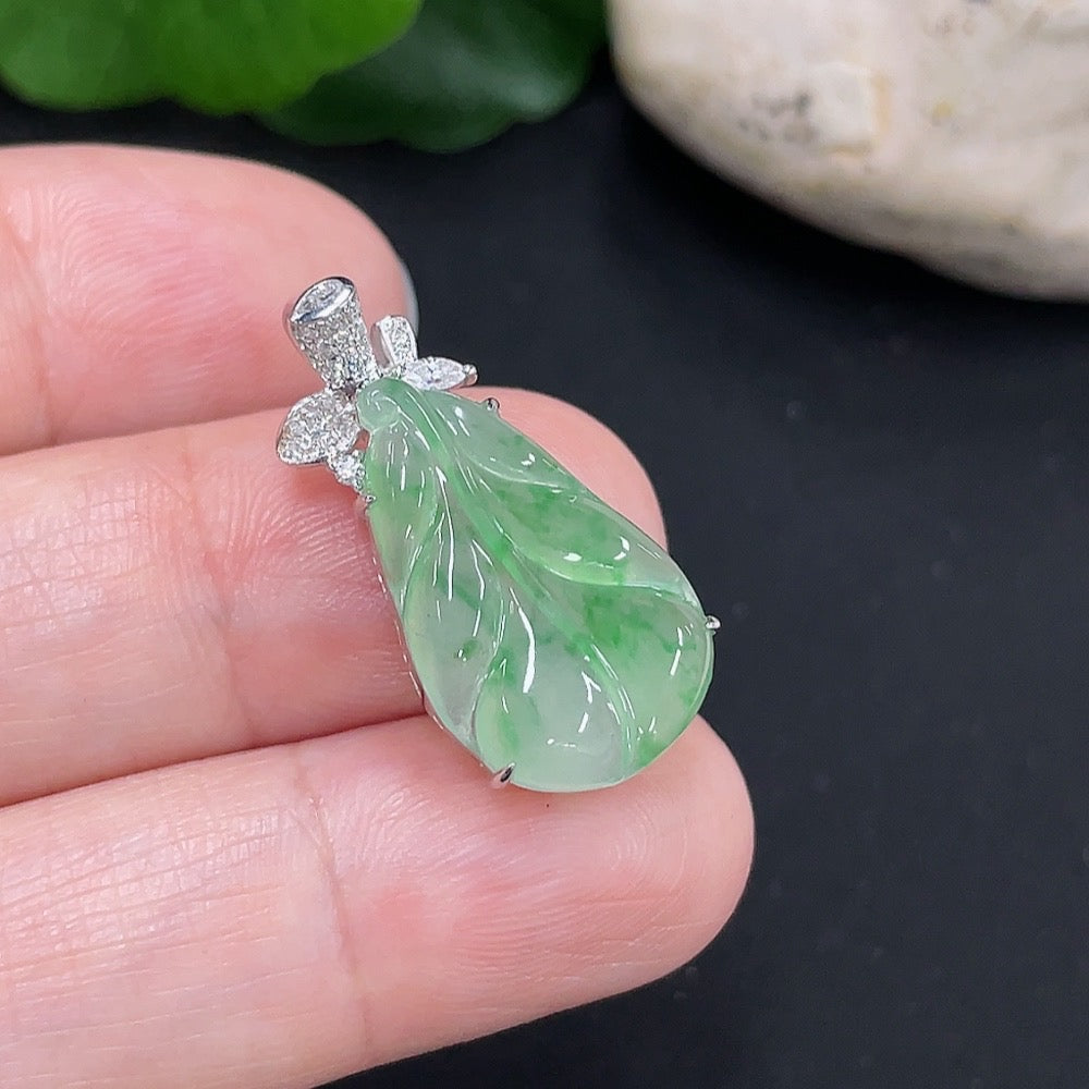 one large non-diamond