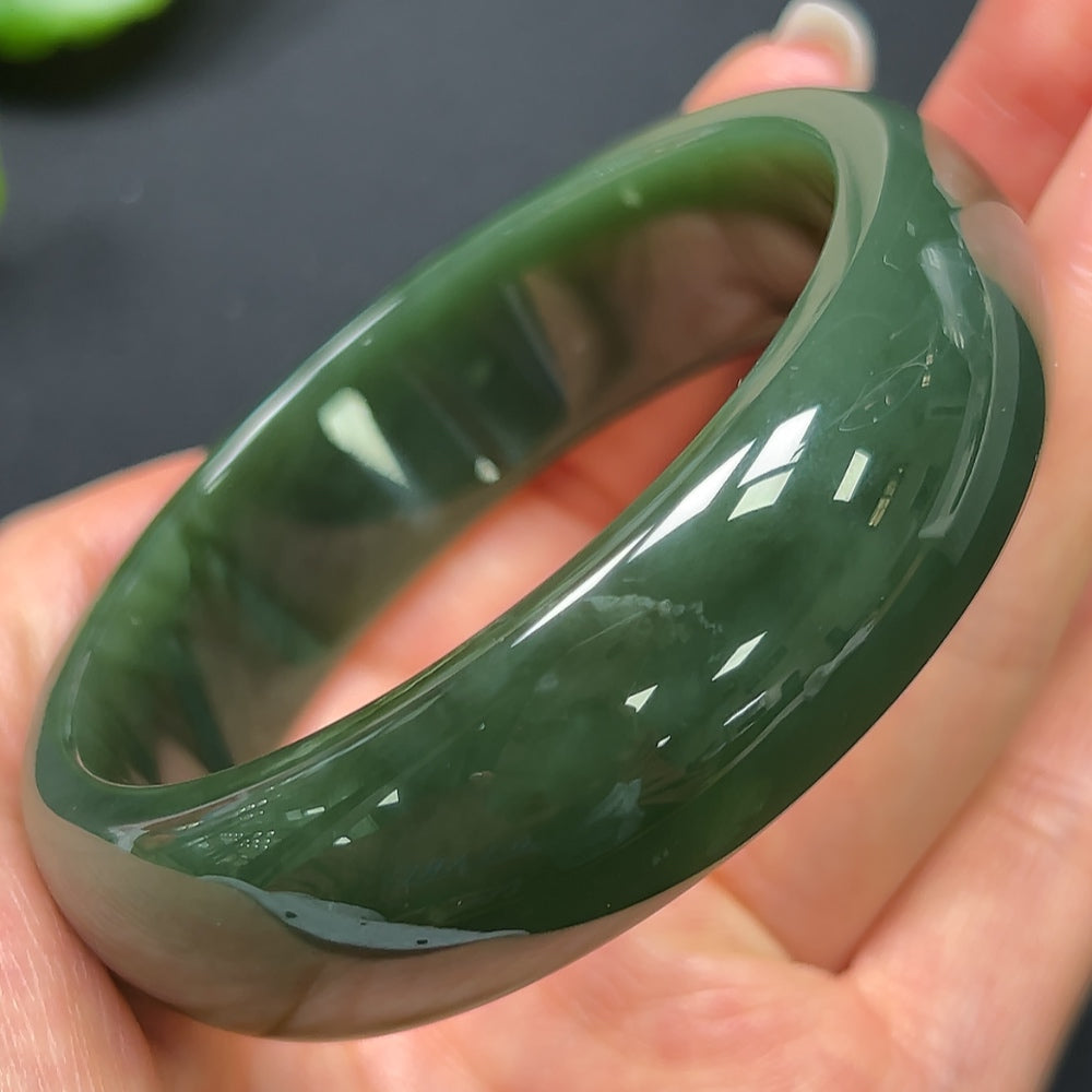 Hetian Jade Round Bangle