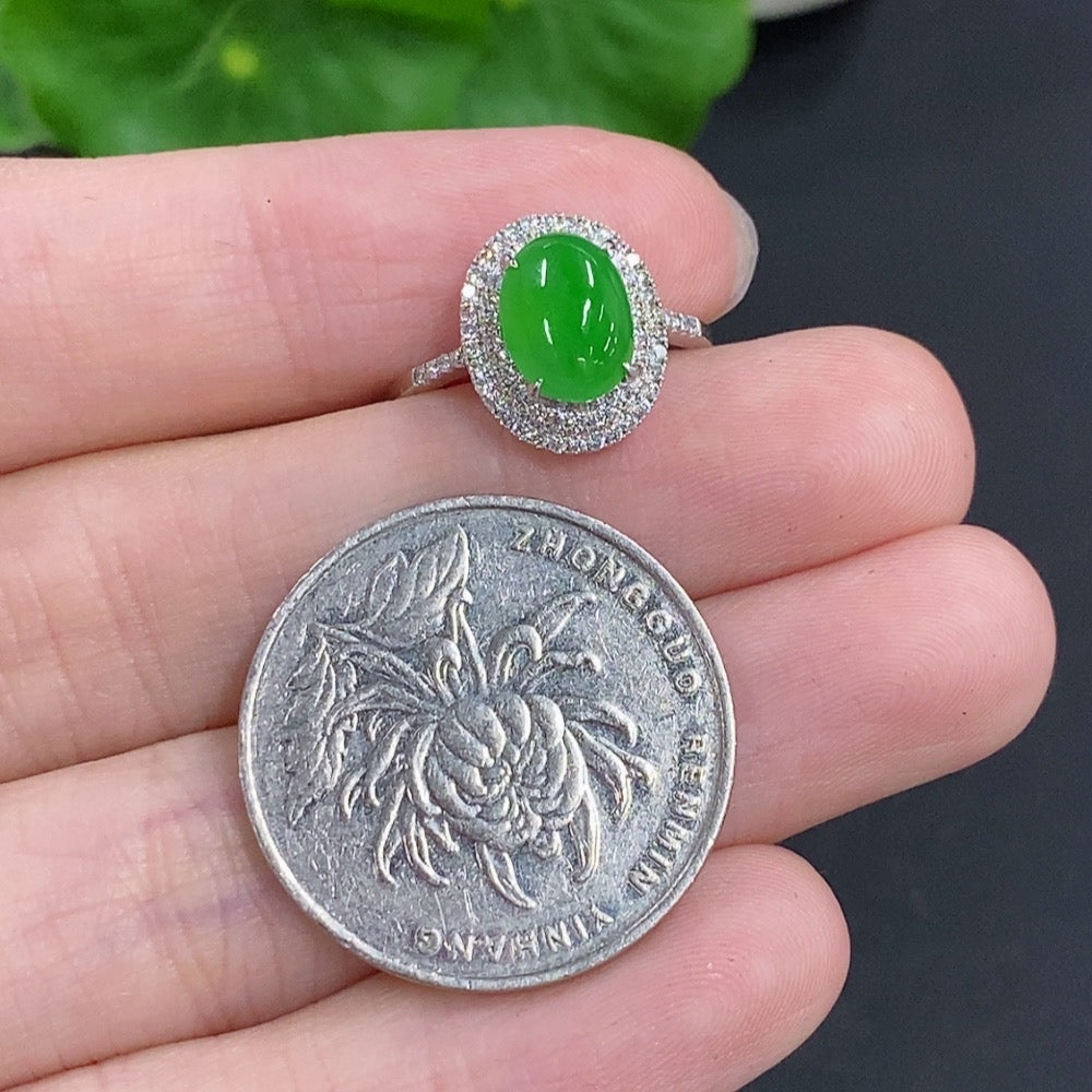 Jadeite Cabochon Ring 69% GoldWith Diamond Accents
