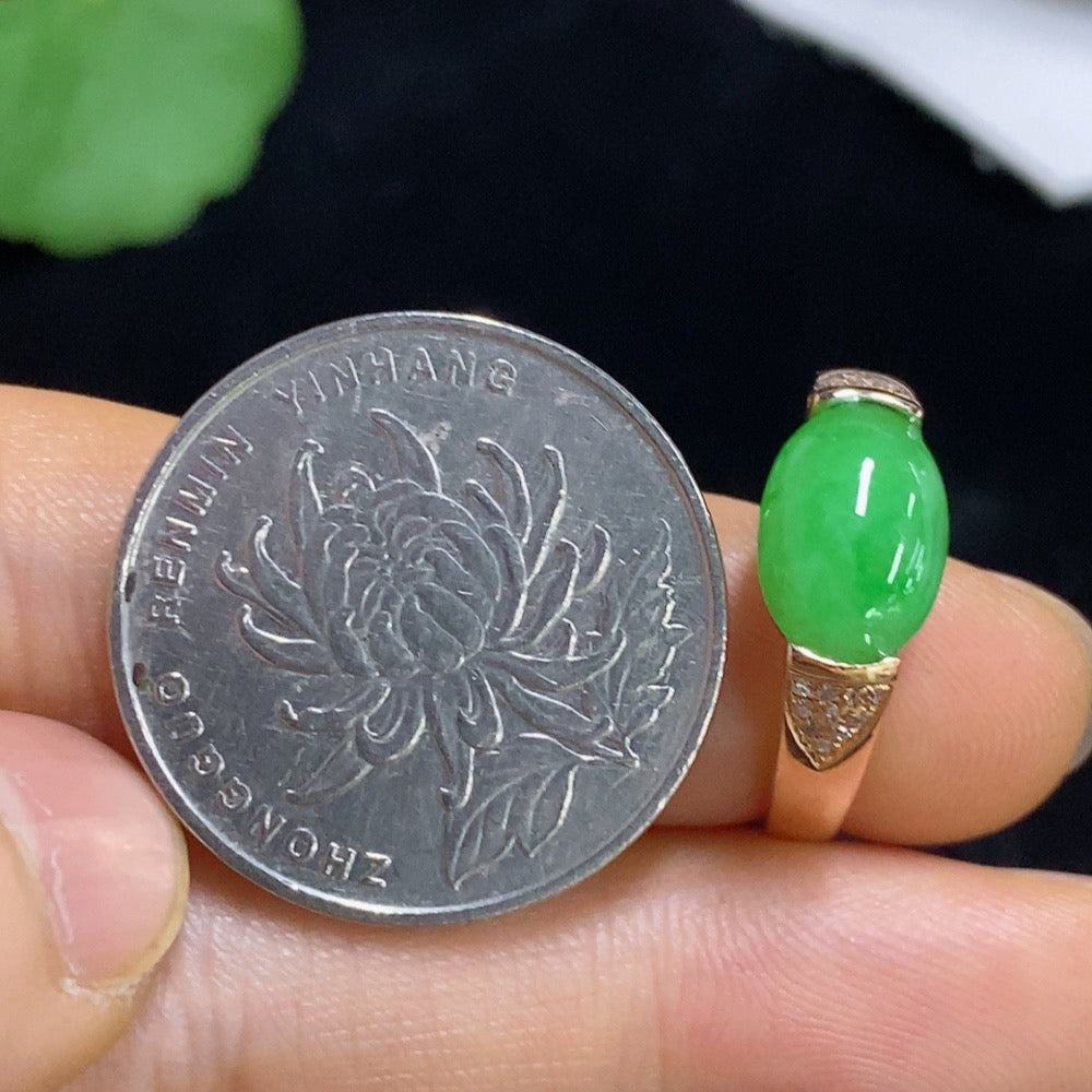 Jadeite inlaid ring 18k with diamond size 15 total weight about 2.95g
