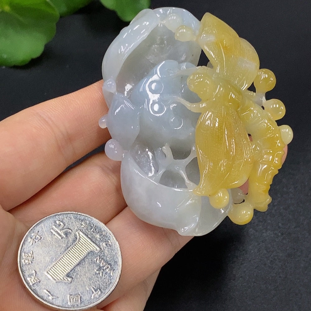 Jadeite Dragonfly Pendant, color origin undetermined, total weight 62.004g
