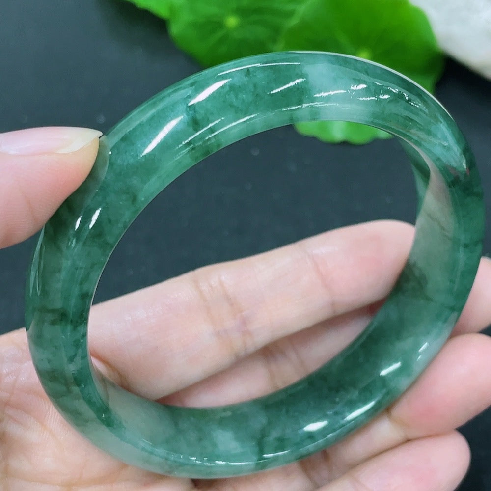 Jadeite Round Bangle