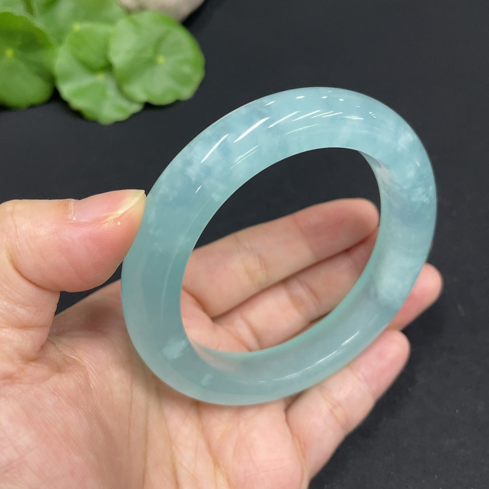 Xiuyu Celestial Blue Frost (Serpentine Jade) Regular Circle Bracelet
