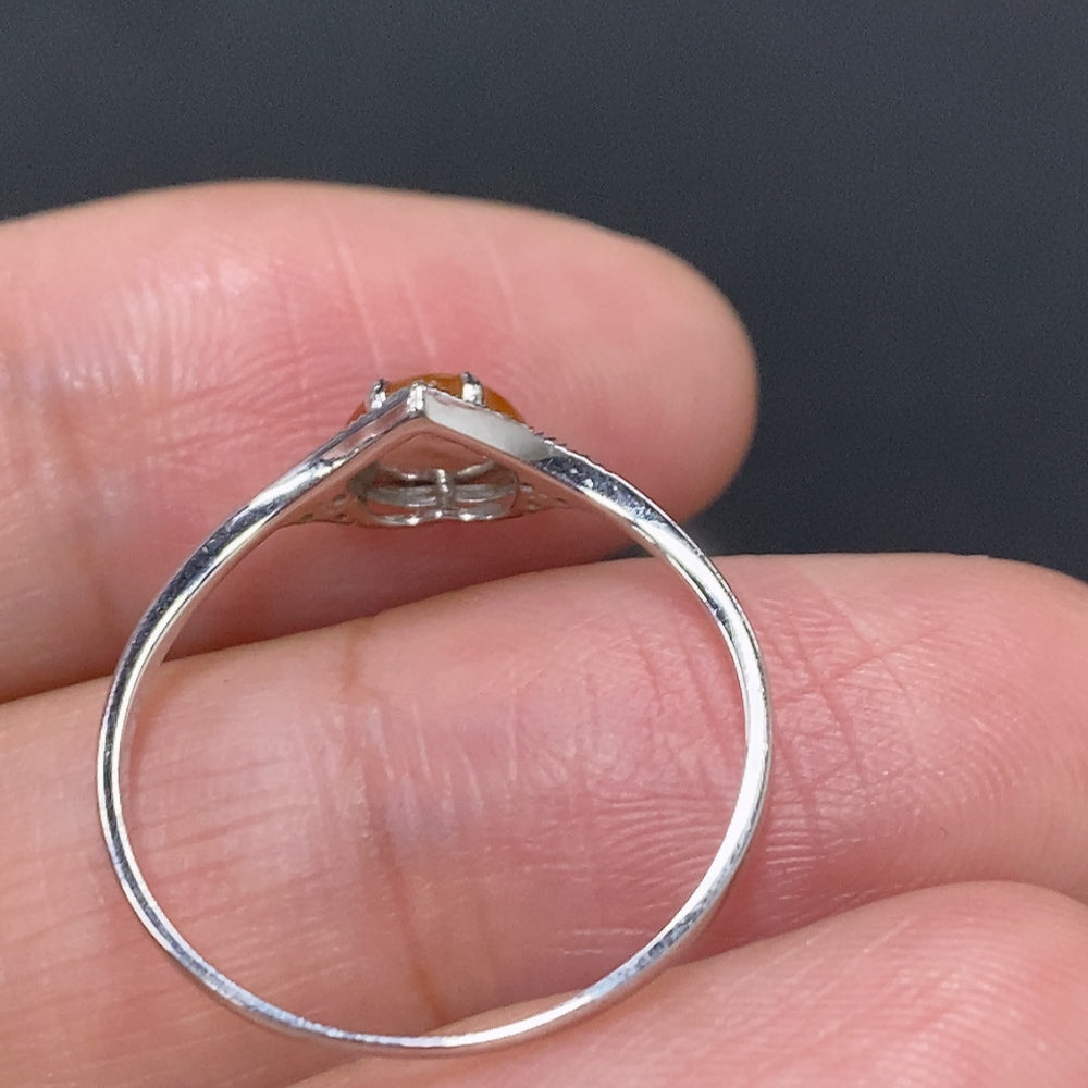 Jadeite Ring with 18K Gold Size 16 Total Weight Approx. 1g (with Diamond Accents)