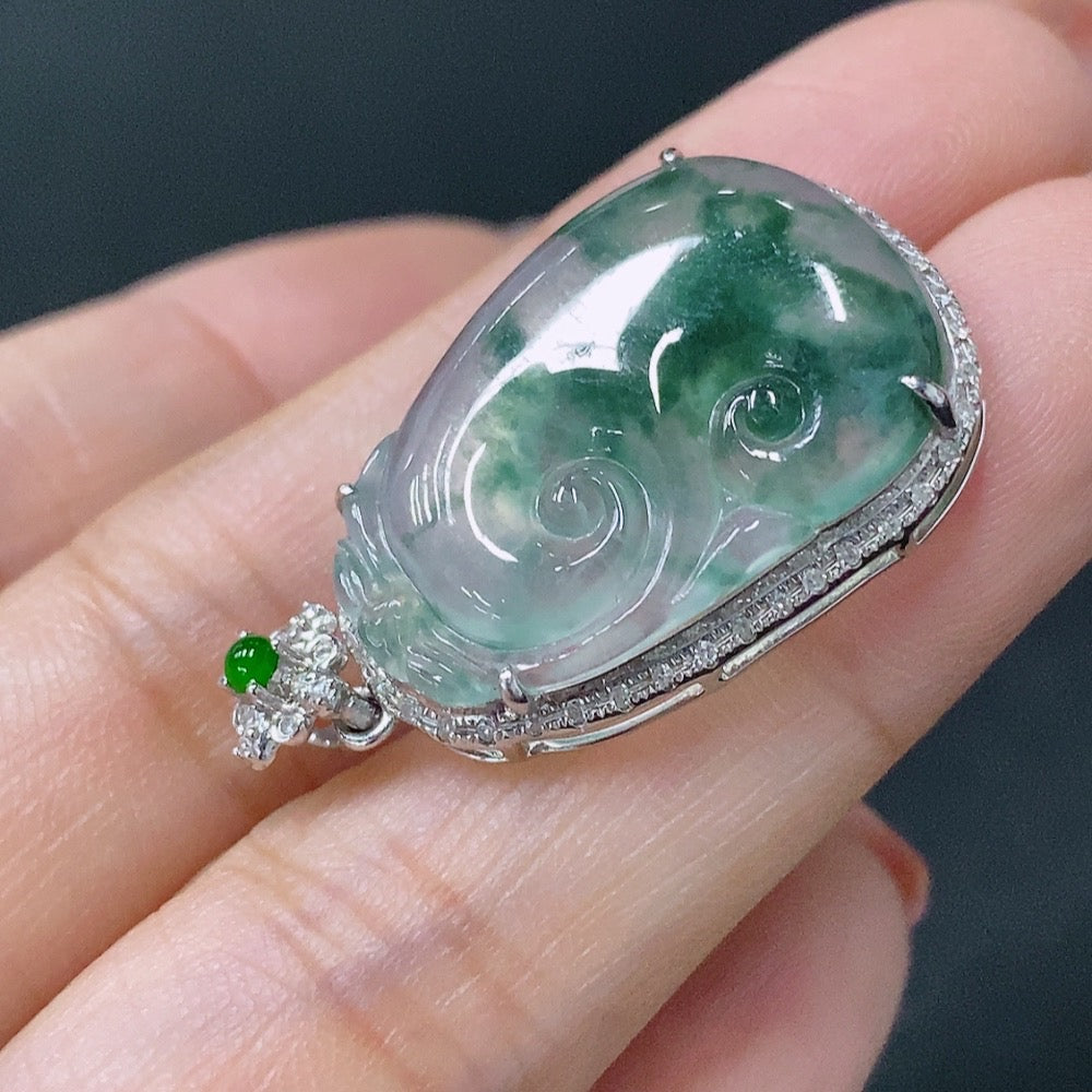 Jadeite Ruyi Inlaid Pendant 18K Gold Total Weight Approx. 4.1g (with Diamond Accents)