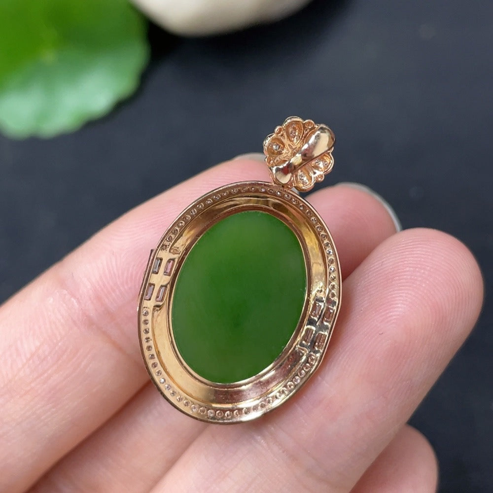 Hetian Jade Jasper Inlaid Pendant with Diamond Accents in 18K Gold, Total Weight Approx. 3.7g