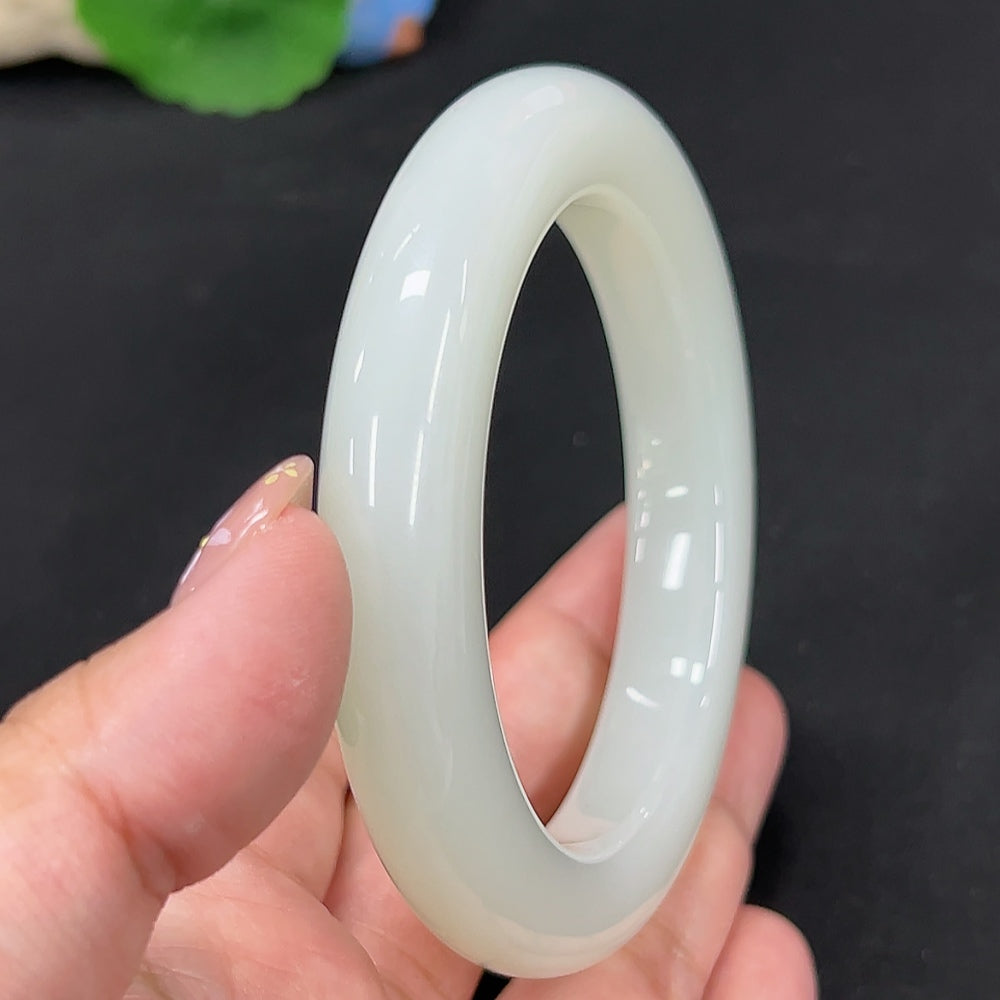 Hetian Jade Round Bracelet Size 59.2 Total Weight Approx. 78.5g