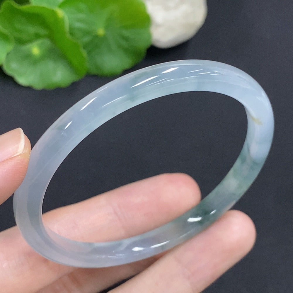 Jadeite Round Bangle
