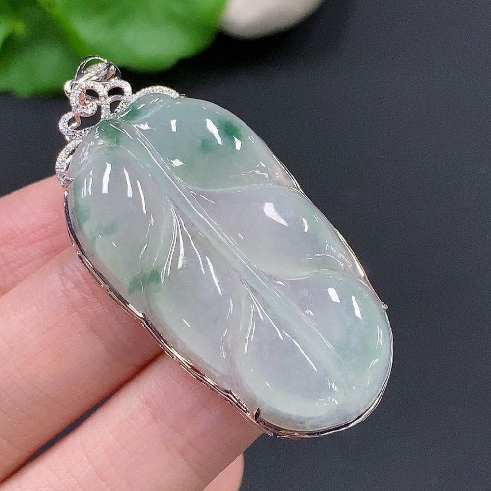Jadeite Leaf Pendant 18k Gold Total Weight Approx. 8.03g
