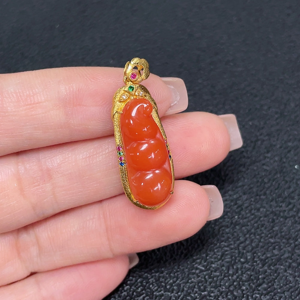 18K Red Agate Pendant, Total Weight Approx. 3.19g